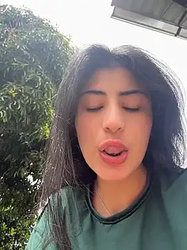 fiorella paris online show from 25, 4, 2026