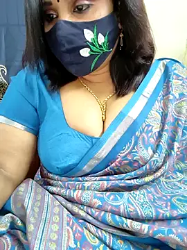 Queenflowerr online show from 10, 2, 2026