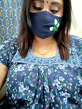 Queenflowerr online show from 23, 4, 2026