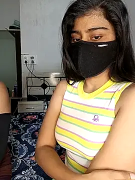 Snapshot of Love-N chatting on 19, 12, 2025 Love-N online show from 19, 12, 2025