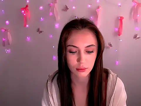 Nikonara Love online show from 5, 5, 2026