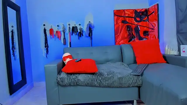 KaramStone online show from 4, 3, 2025