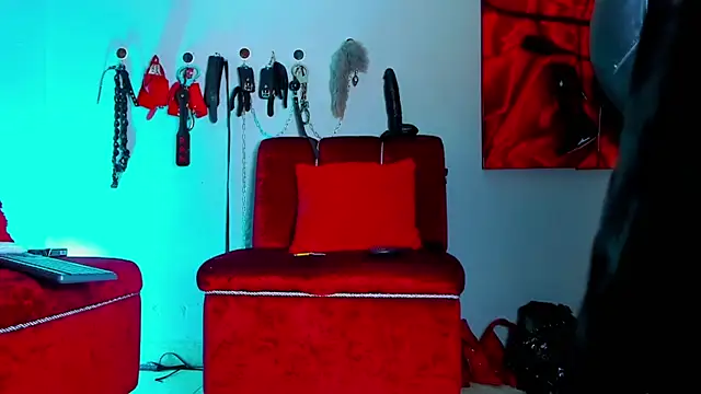 KaramStone online show from 6, 10, 2025