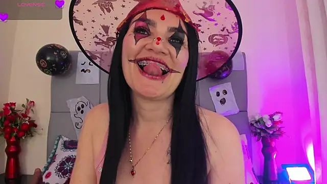 scarlet hit online show from 2, 11, 2025