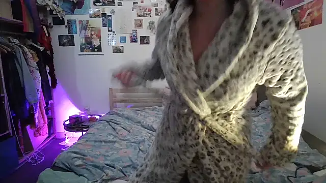 Snapshot of AdorahB3ll3 chatting on 16, 2, 2025 AdorahB3ll3 online show from 16, 2, 2025