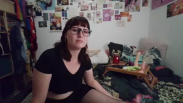 Snapshot of AdorahB3ll3 chatting on 3, 3, 2025 AdorahB3ll3 online show from 3, 3, 2025