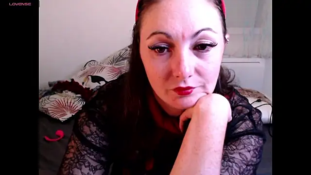 Snapshot of AdorahB3ll3 chatting on 8, 9, 2025 AdorahB3ll3 online show from 8, 9, 2025