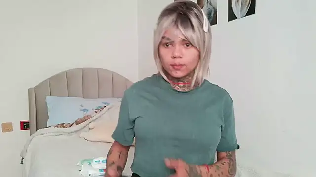 serena  vedette online show from 5, 6, 2026