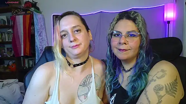 Snapshot of Evelan420 chatting on 18, 5, 2026 Evelan420 online show from 18, 5, 2026