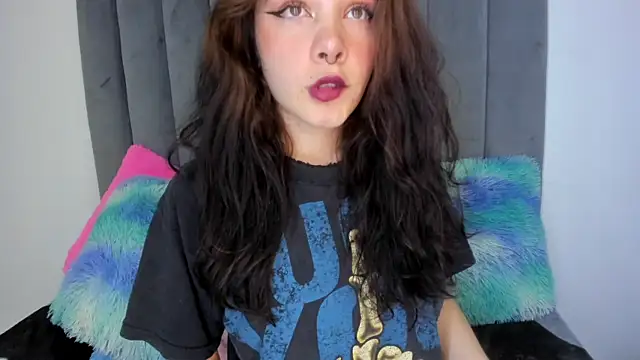 Snapshot of onix_bl4ck chatting on 1, 2, 2025 onix bl4ck online show from 1, 2, 2025