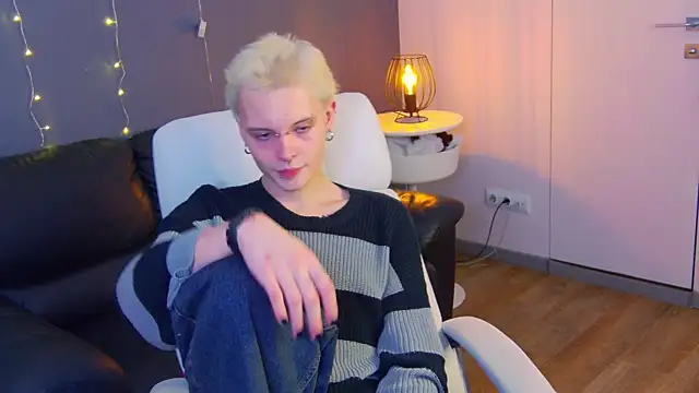 Snapshot of DemianEnglen chatting on 21, 1, 2025 DemianEnglen online show from 21, 1, 2025