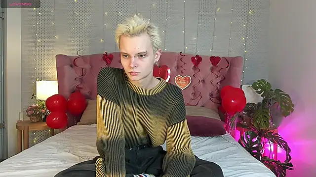 Snapshot of DemianEnglen chatting on 12, 2, 2025 DemianEnglen online show from 12, 2, 2025