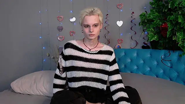 Snapshot of DemianEnglen chatting on 20, 2, 2025 DemianEnglen online show from 20, 2, 2025