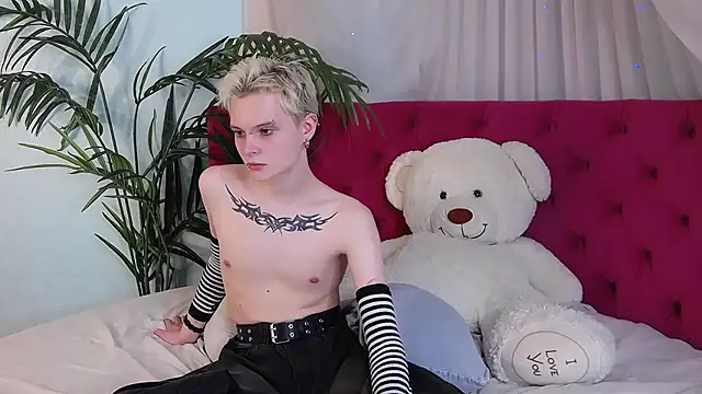 Snapshot of DemianEnglen chatting on 26, 2, 2025 DemianEnglen online show from 26, 2, 2025