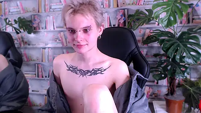 Snapshot of DemianEnglen chatting on 20, 3, 2025 DemianEnglen online show from 20, 3, 2025