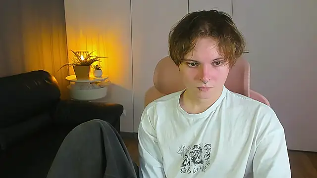 Snapshot of DemianEnglen chatting on 6, 4, 2026 DemianEnglen online show from 6, 4, 2026