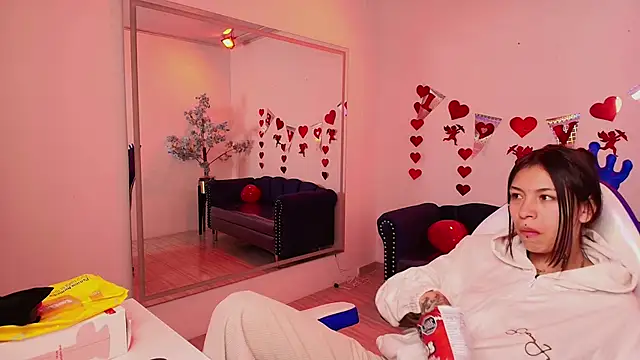 Charlotte ethan online show from 16, 2, 2025