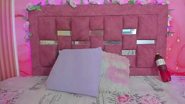 Snapshot of scarlett__evans_ chatting on 6, 6, 2026 scarlett evans online show from 6, 6, 2026