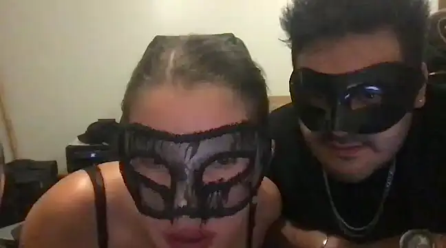 Snapshot of shycoouple1 chatting on 21, 1, 2025 shycoouple1 online show from 21, 1, 2025