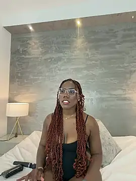 Alaia Colins online show from 28, 7, 2026