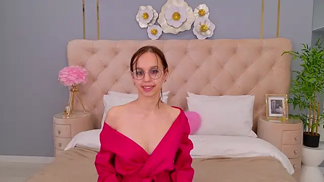 SandraTucker online show from 1, 3, 2025