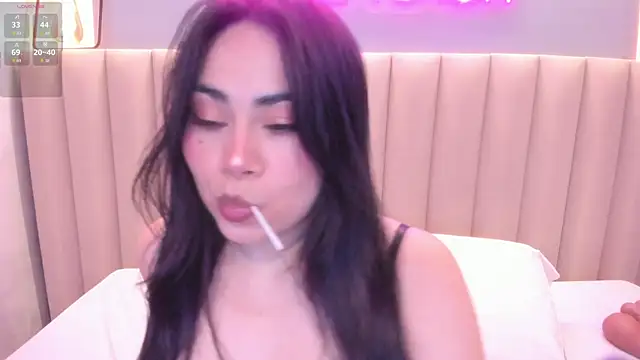 Snapshot of Naomymonroe_ chatting on 16, 12, 2025 Naomymonroe online show from 16, 12, 2025