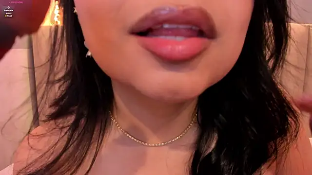 Snapshot of Naomymonroe_ chatting on 15, 2, 2026 Naomymonroe online show from 15, 2, 2026