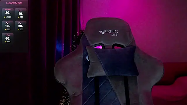 Ohmy Nora  online show from 26, 1, 2025