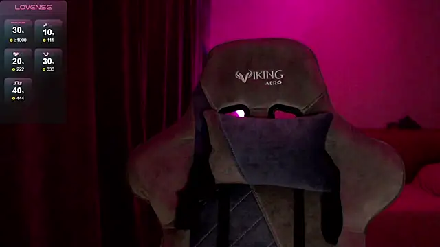 Ohmy Nora  online show from 13, 2, 2025