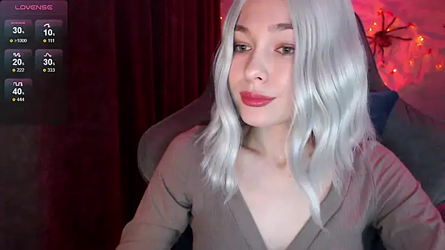 Ohmy Nora  online show from 7, 11, 2025