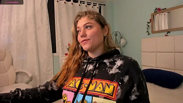 alaia greyy online show from 25, 2, 2025