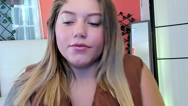 alaia greyy online show from 28, 4, 2026