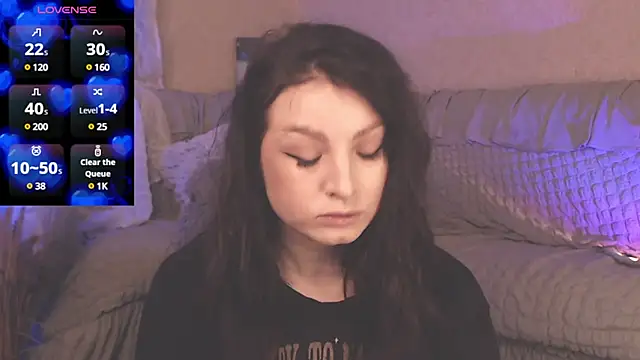 BritneyBarker online show from 4, 3, 2025