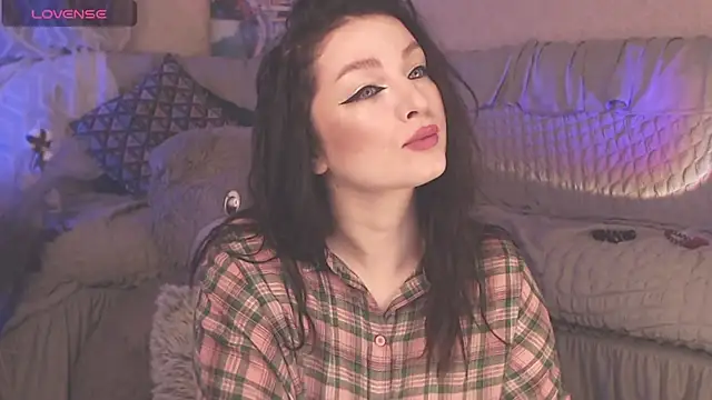 BritneyBarker online show from 12, 3, 2025