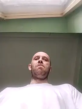 MaxDevilWhite online show from 18, 4, 2026