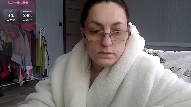 Soffya Soy online show from 3, 2, 2026