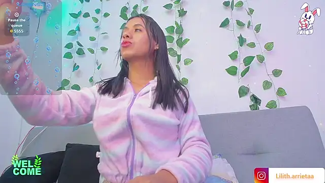 Snapshot of LiiLiith-1 chatting on 5, 12, 2025 LiiLiith-1 online show from 5, 12, 2025