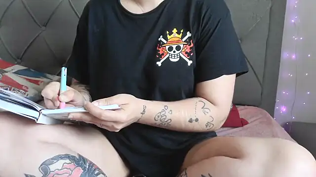 bunnyfox420 online show from 22, 4, 2026