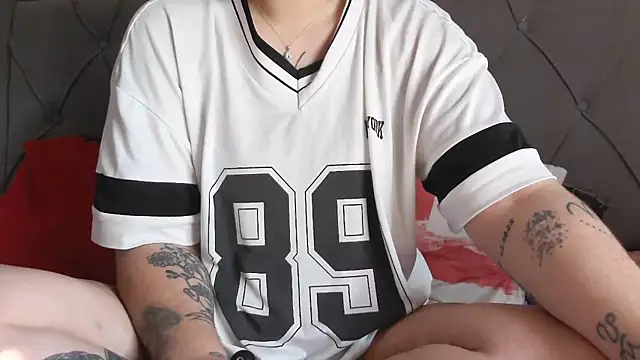 bunnyfox420 online show from 25, 4, 2026