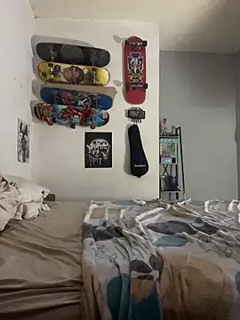 paullliliu online show from 15, 2, 2026