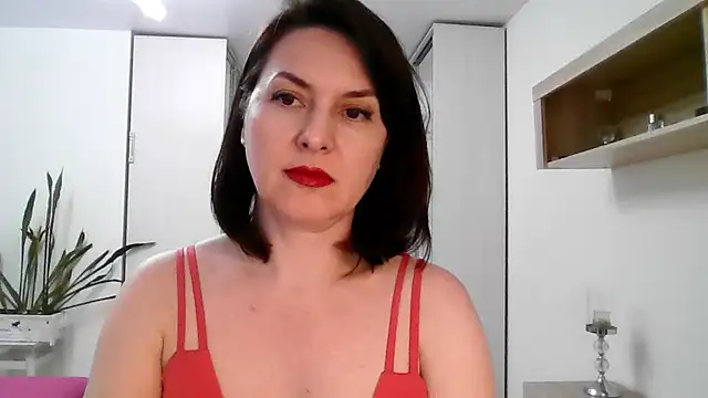 Victoria Glam online show from 22, 4, 2026