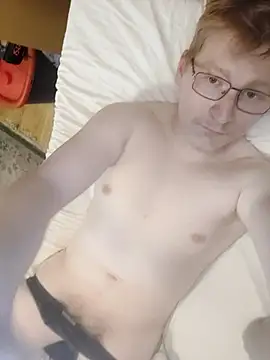Arttuforyounakedboy online show from 16, 3, 2026