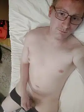 Arttuforyounakedboy online show from 17, 3, 2026