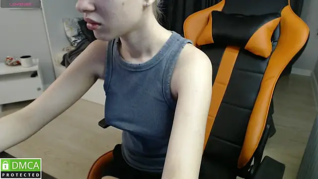 crystalyss online show from 17, 2, 2025