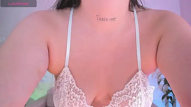 Hannah Jonhson online show from 29, 11, 2025