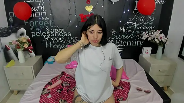 Snapshot of MelodyHott2 chatting on 11, 3, 2025 MelodyHott2 online show from 11, 3, 2025