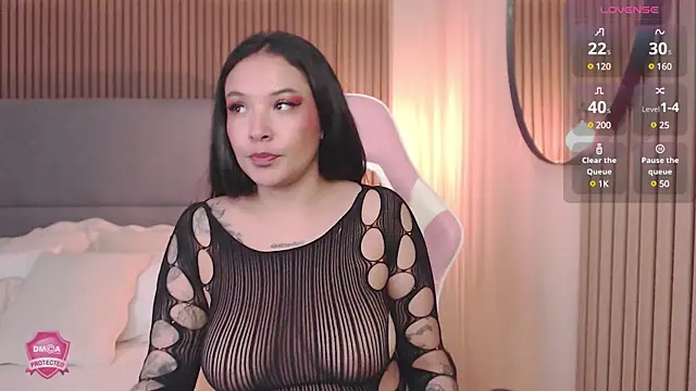 Victoria Collinns online show from 4, 2, 2025