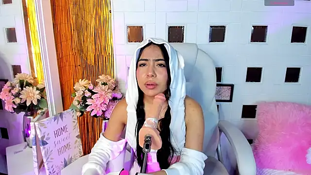 aniie west online show from 5, 3, 2025