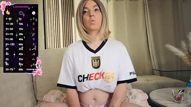 SarahAnnXXX online show from 12, 6, 2026