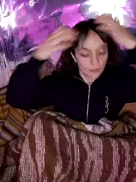 parejarica420 online show from 10, 8, 2026
